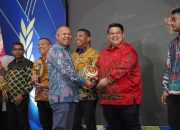 Anggota DPRD Sultra Yudhianto Mahardika Anton Timbang Raih Penghargaan Sultra Awards 2024