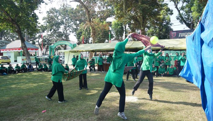Sambut HUT RI ke-81, Kodim 1417/Kendari Gelar Lomba Tradisional