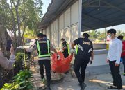 Tim INAFIS Evakuasi Mayat Pria Tanpa Identitas di Pesisir Laut Poasia Kendari