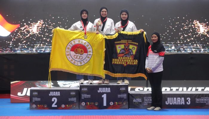 Kejuaraan Taekwondo Piala Panglima TNI 2026, Polwan Polda Sultra Raih Emas dan Perak